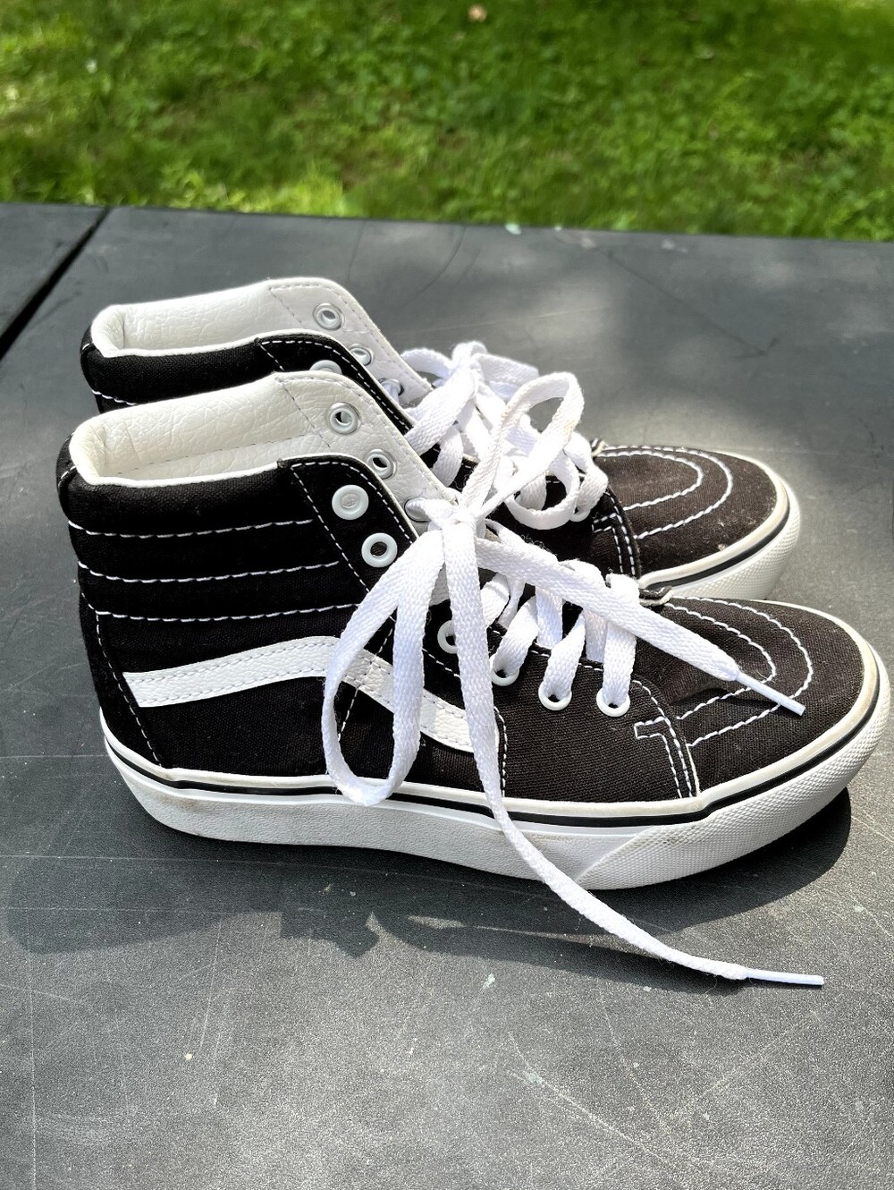 Vans Off The Wall SK8-Hi Sneaker High Tops Size 1.5